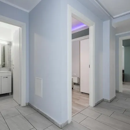 Bucharest Accommodation Apartments *